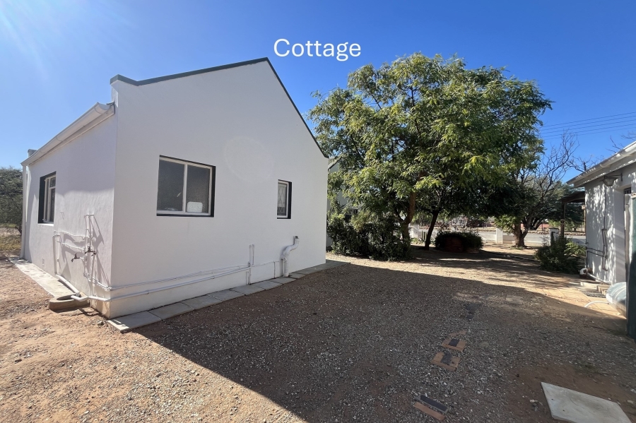 4 Bedroom Property for Sale in Steytlerville Eastern Cape